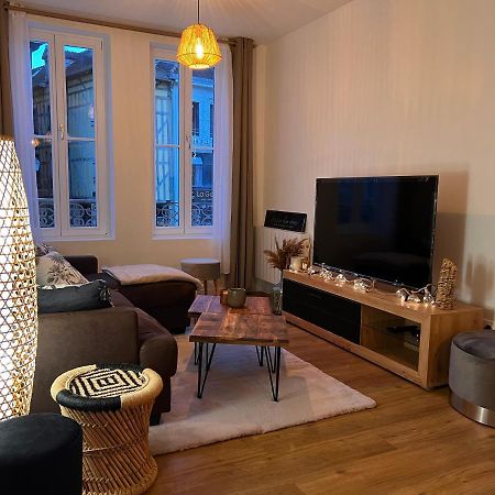 La Boheme Apartment Троа Екстериор снимка